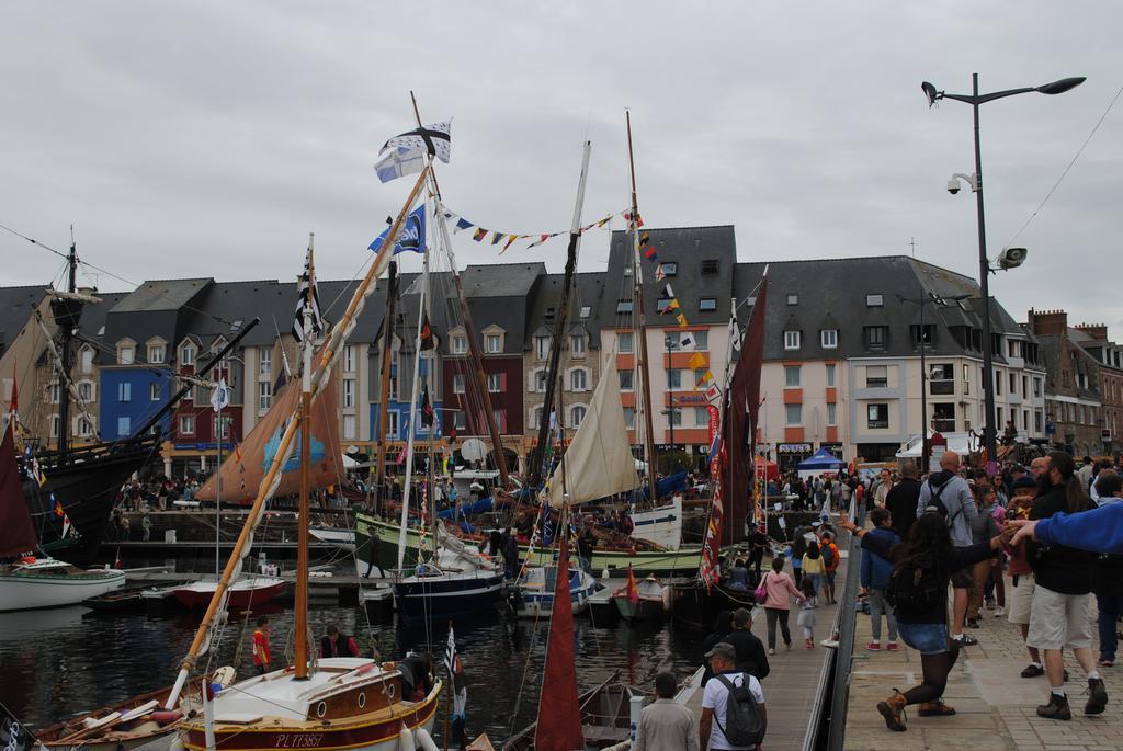 Hotel Le Goelo - Port De Paimpol Exterior foto